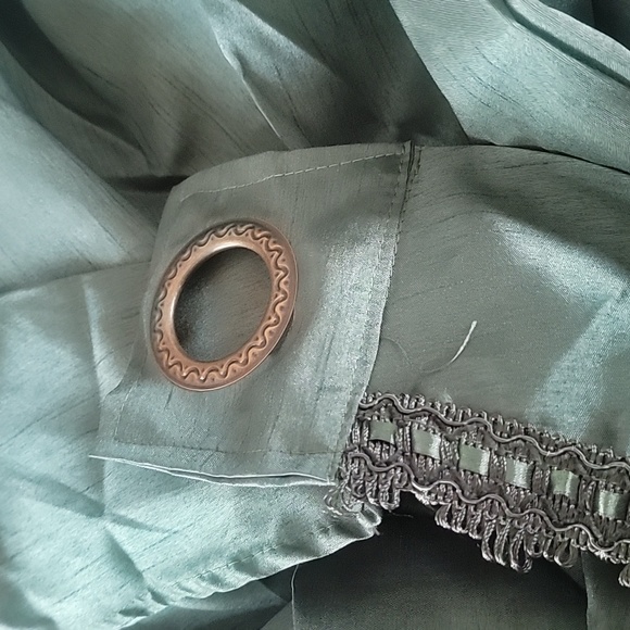 WATERFALL VALANCE WITH TASSEL 36"W X 20" L FAUX SILK JACQUARD - Picture 3 of 5